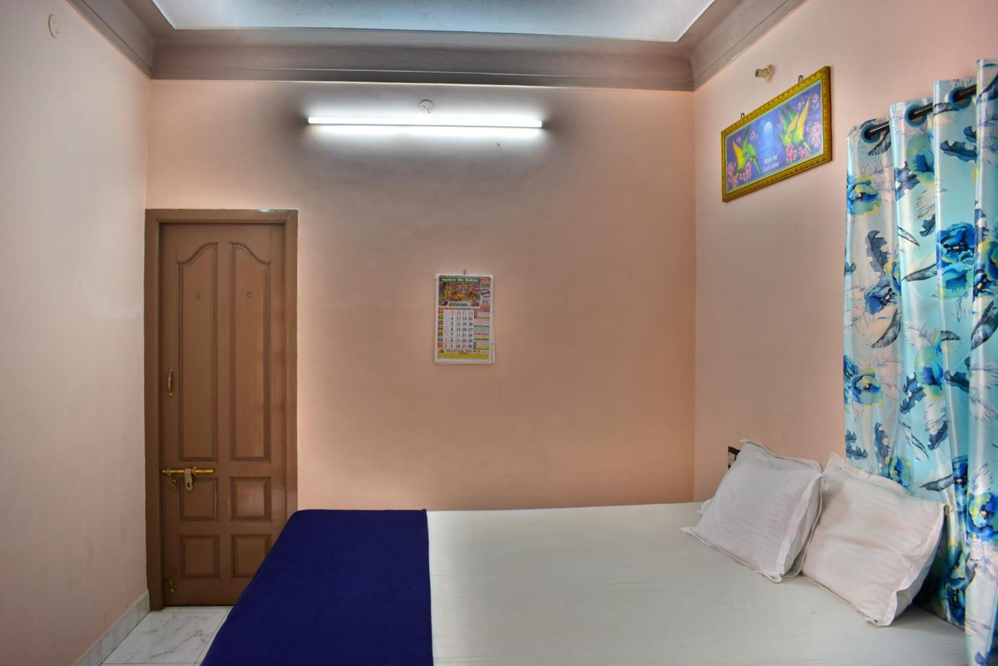Jains Royal Palace Resorts Йелагири Екстериор снимка
