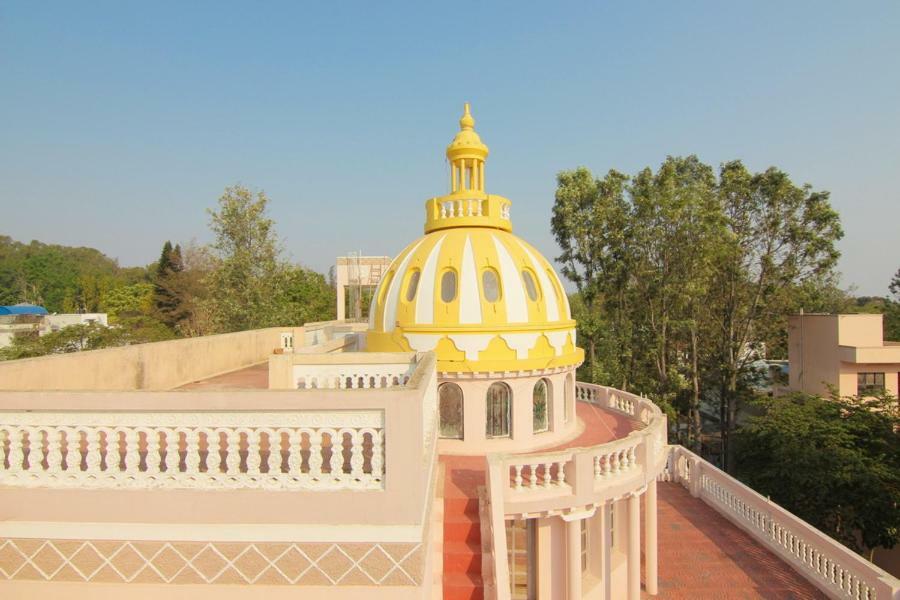 Jains Royal Palace Resorts Йелагири Екстериор снимка