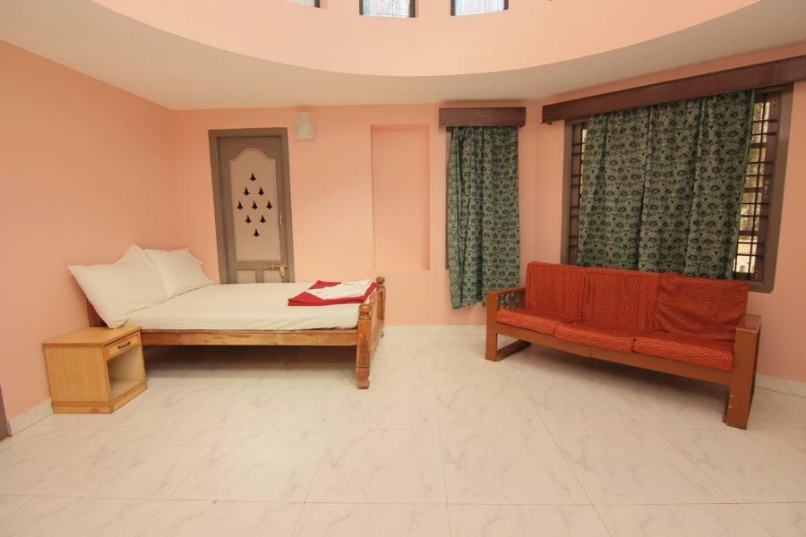 Jains Royal Palace Resorts Йелагири Екстериор снимка